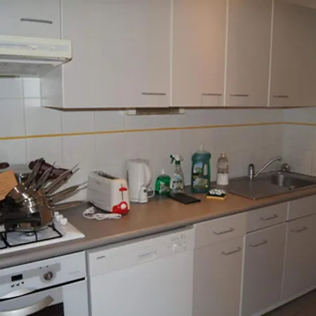 Tasteful In With Balcony דירה *
